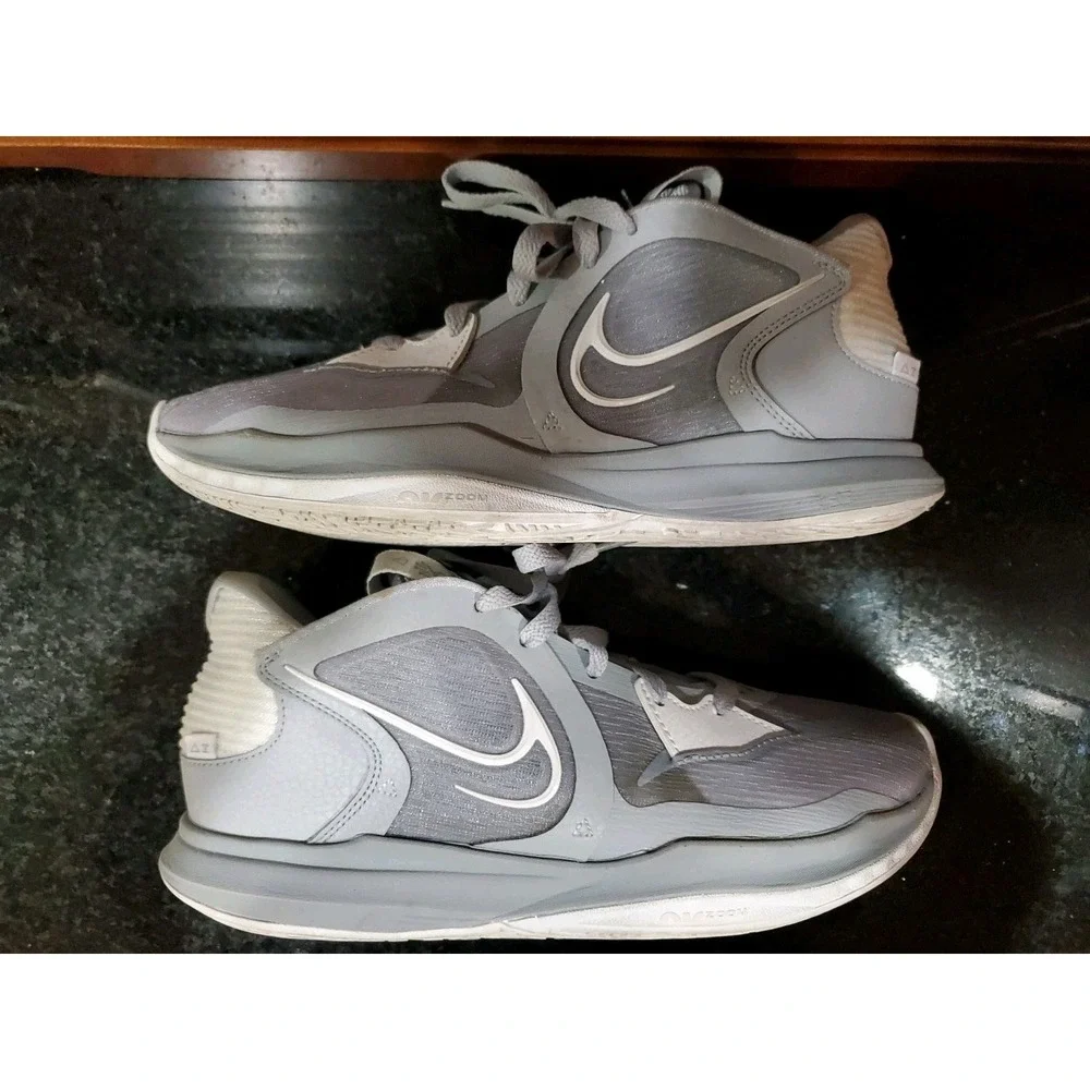 Nike Kyrie Low 5 Wolf‎ Grey/White Air Max DO9617-001 Womens Basketball Shoes 8.5